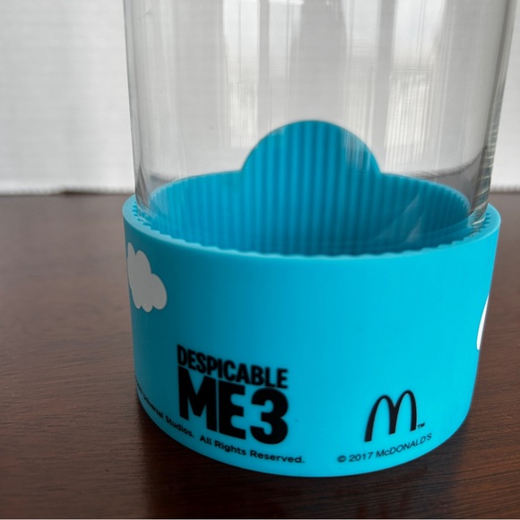 MINIONS DRINKING GLASSES 2017 MCDONALD'S UNIVERSAL STUDIO DESPICABLE ME 3 MOVIE - Picture 13 of 14